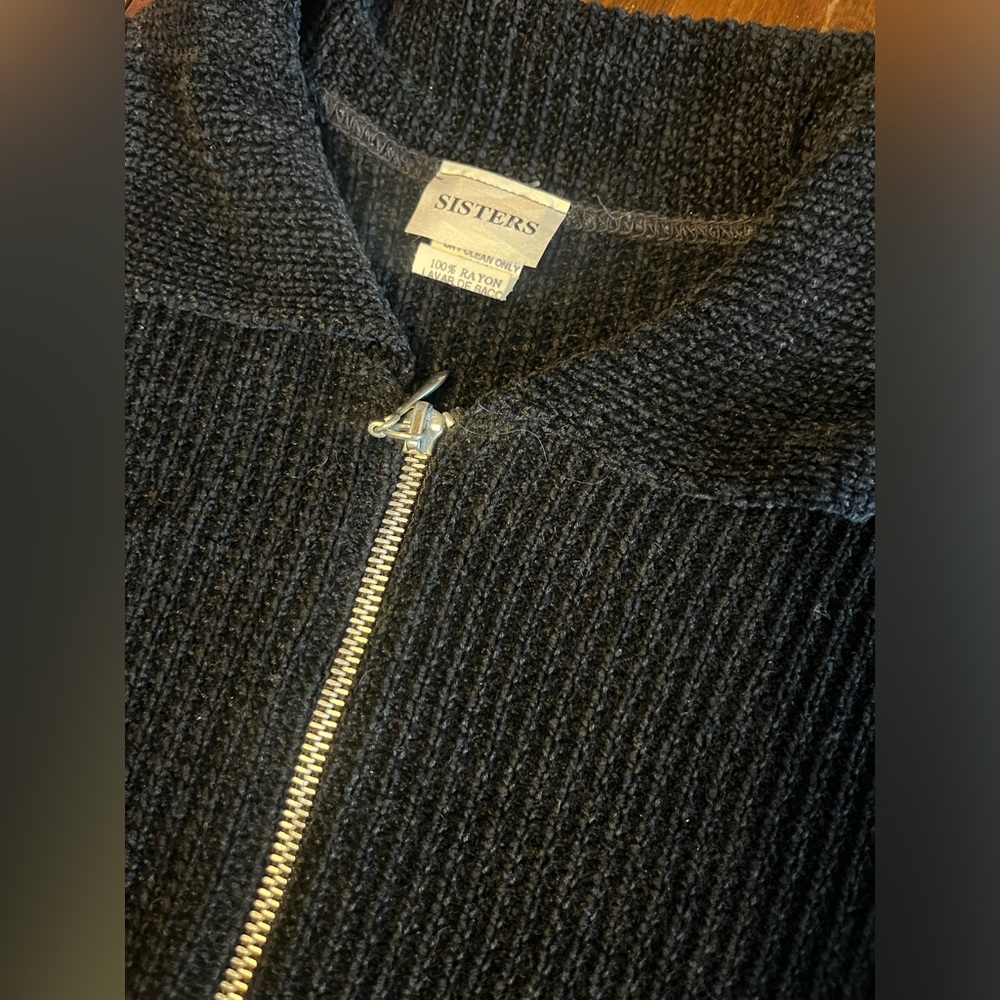 Cropped sweater top - Picture 2 of 2